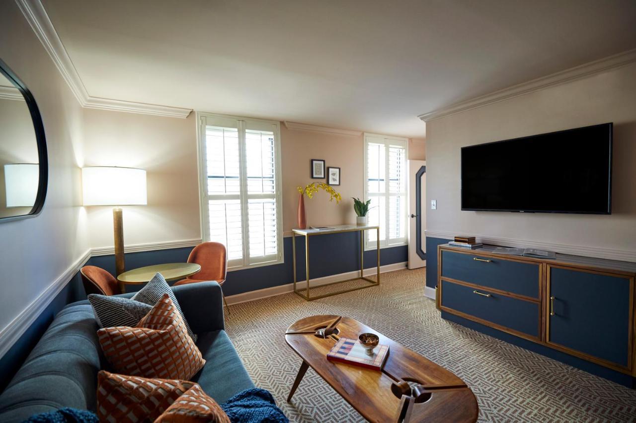 The Oliver Knoxville, By Oliver 4*